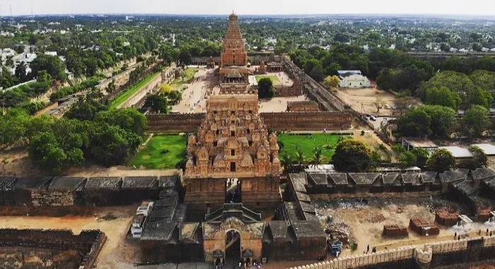 Thanjavur Peruvudaiyar Temple (Big Temple of Thanjavur)!..